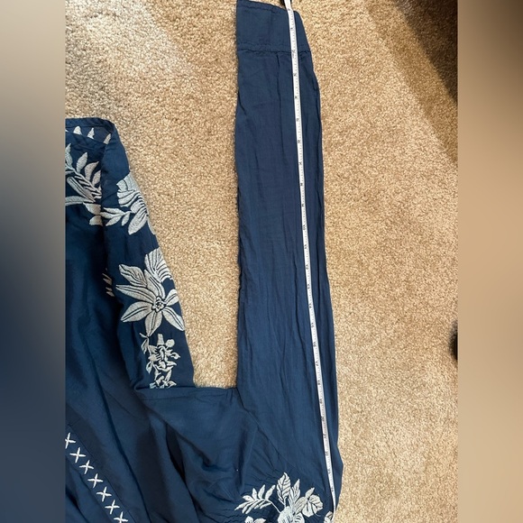Johnny Was 3J Workshop Blue Long Sleeve Top with White Floral Embroidery Size S - Picture 10 of 13